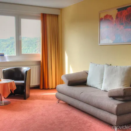 Opal Hotel 3*
